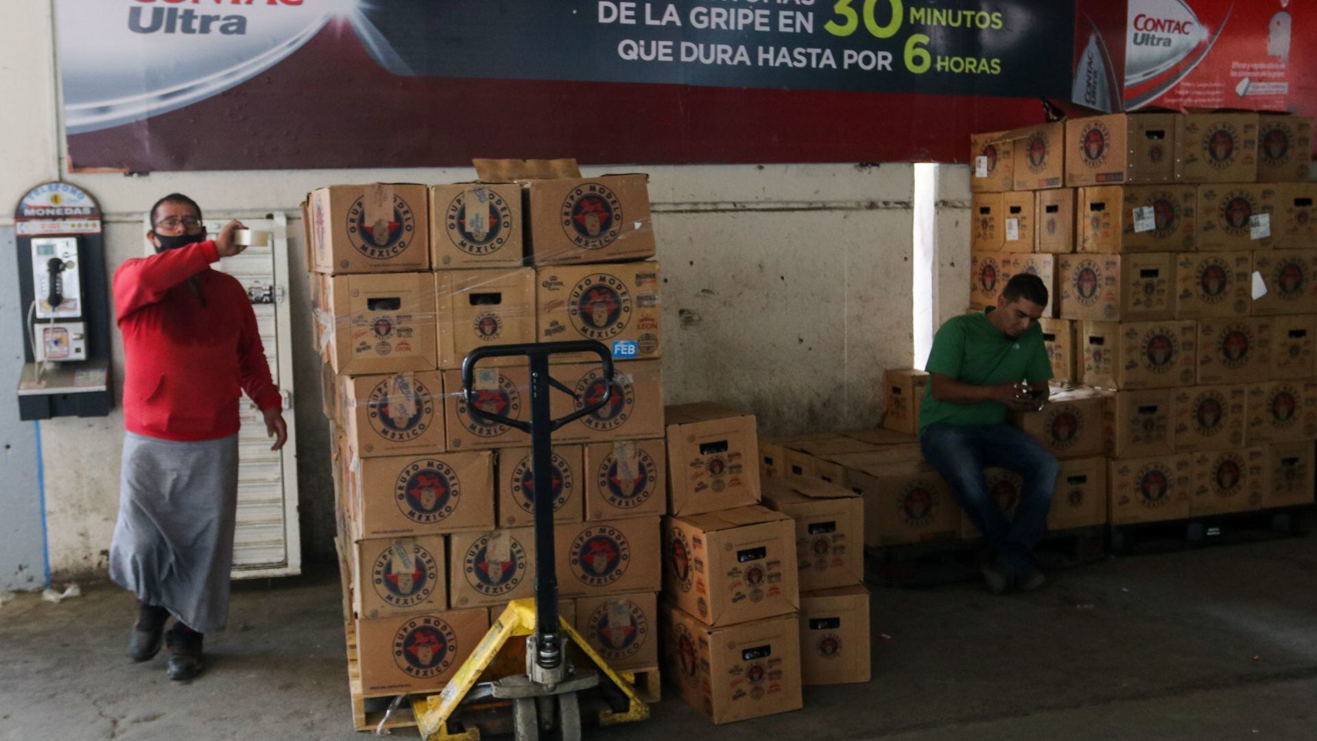 Comienza venta de cerveza en Central de Abasto; el cartón de caguama está en 550 pesos