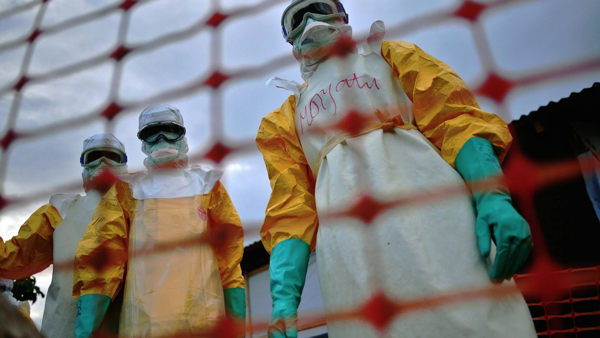 Congo eleva a 116 las muertes sospechosas por brote de ébola