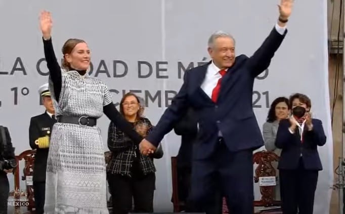 AMLO y Beatriz