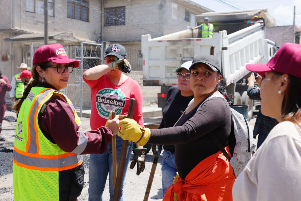 Azucena Cisneros arranca Domingos de Bachetón en Ecatepec