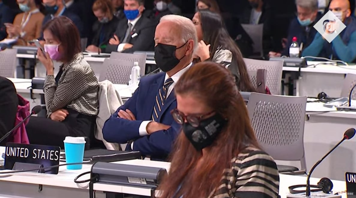 Joe Biden se queda dormido en el COP26