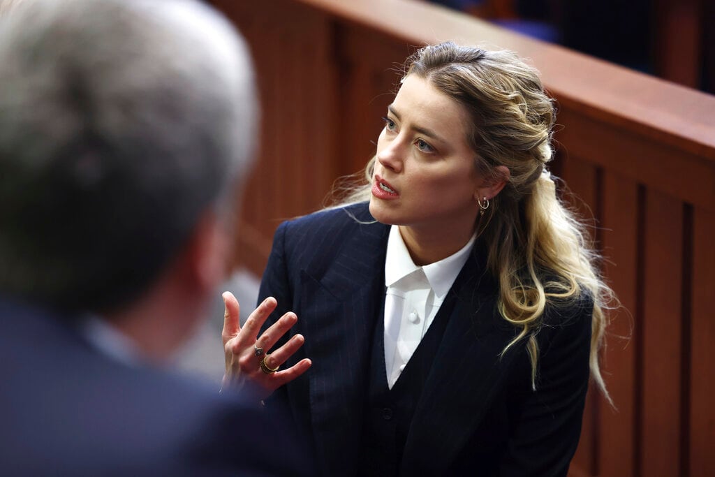 Amber Heard durante el juicio