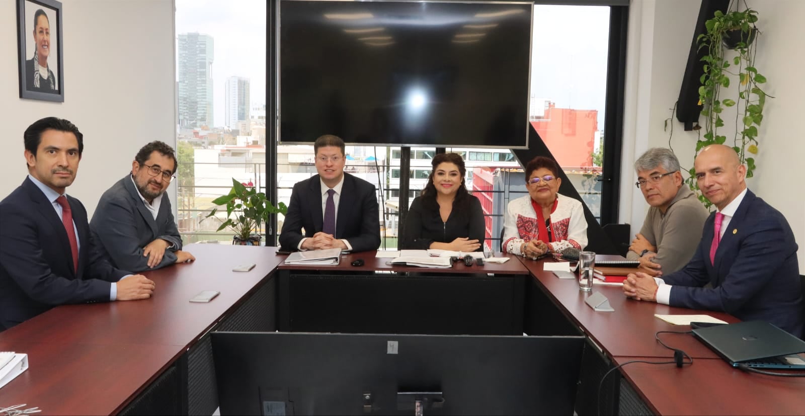 Clara Brugada y Pablo Vázquez Camacho, titular de la SSC CDMX