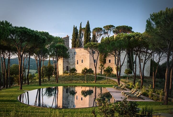 Hotel Castello di Reschio, lugar de ensueño en el que está Camila Sodi