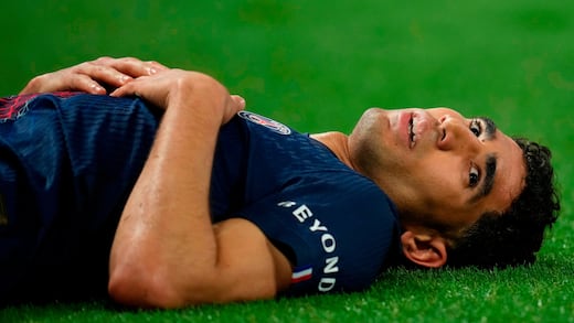 Golpe al PSG: Hakimi no jugará ante Bayern en Champions