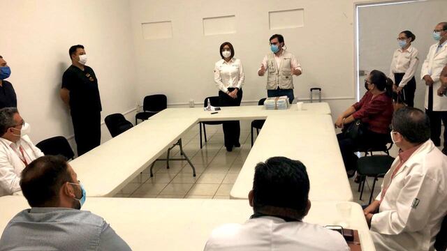 Entrega de cachitos del Insabi