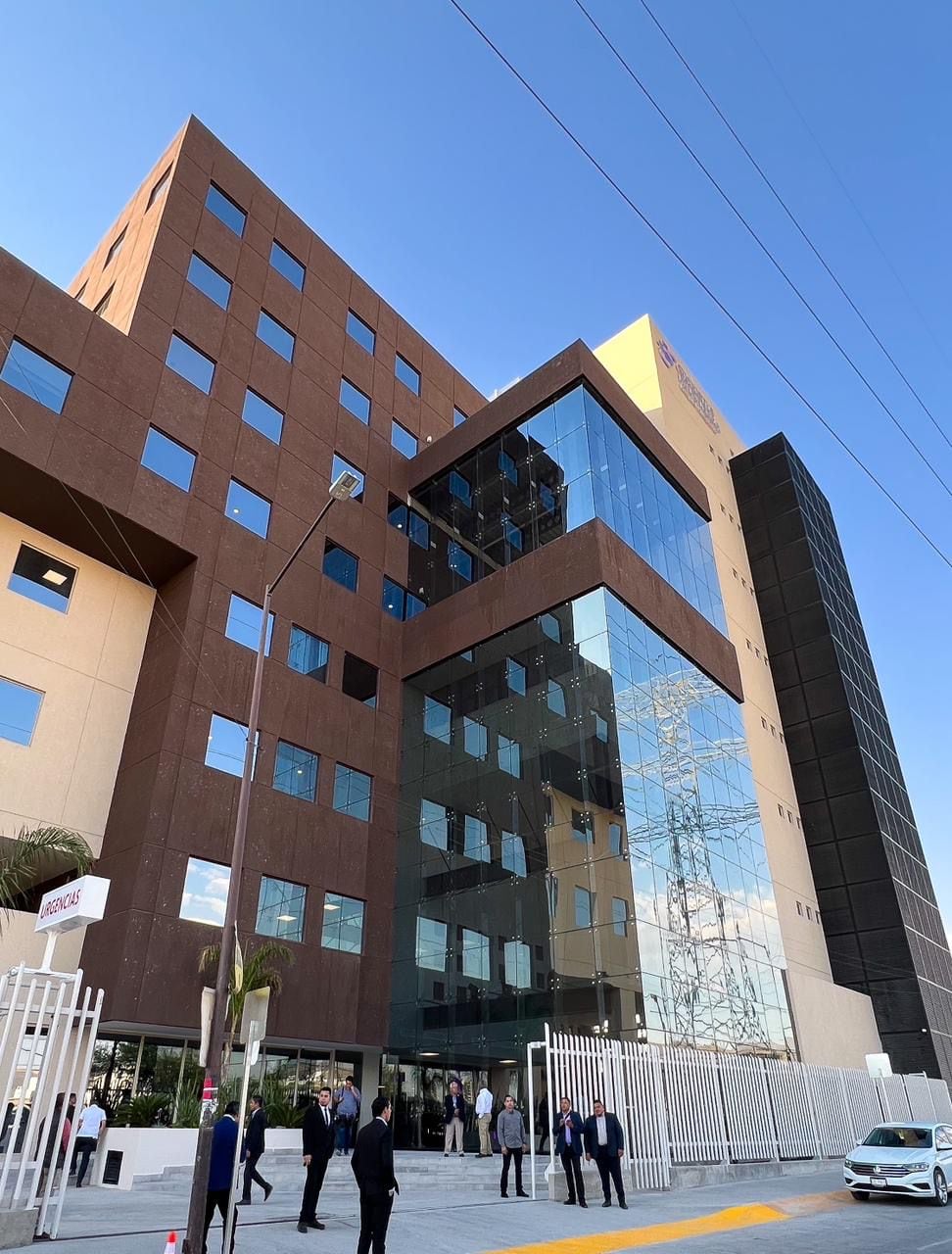 Diego Sinhue encabeza inauguración de Corpus