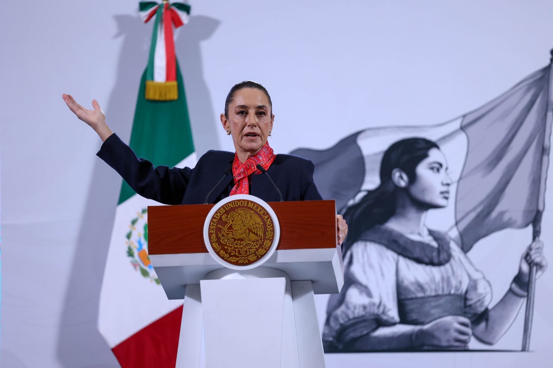 Claudia Sheinbaum, presidenta de México, muestra apoyo a Luisa González en elecciones Ecuador 2025