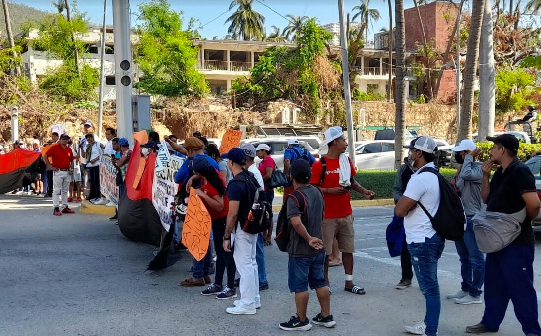 Trabajadores de Elcano y sus familia protestan/Foto: Ginés Sánchez