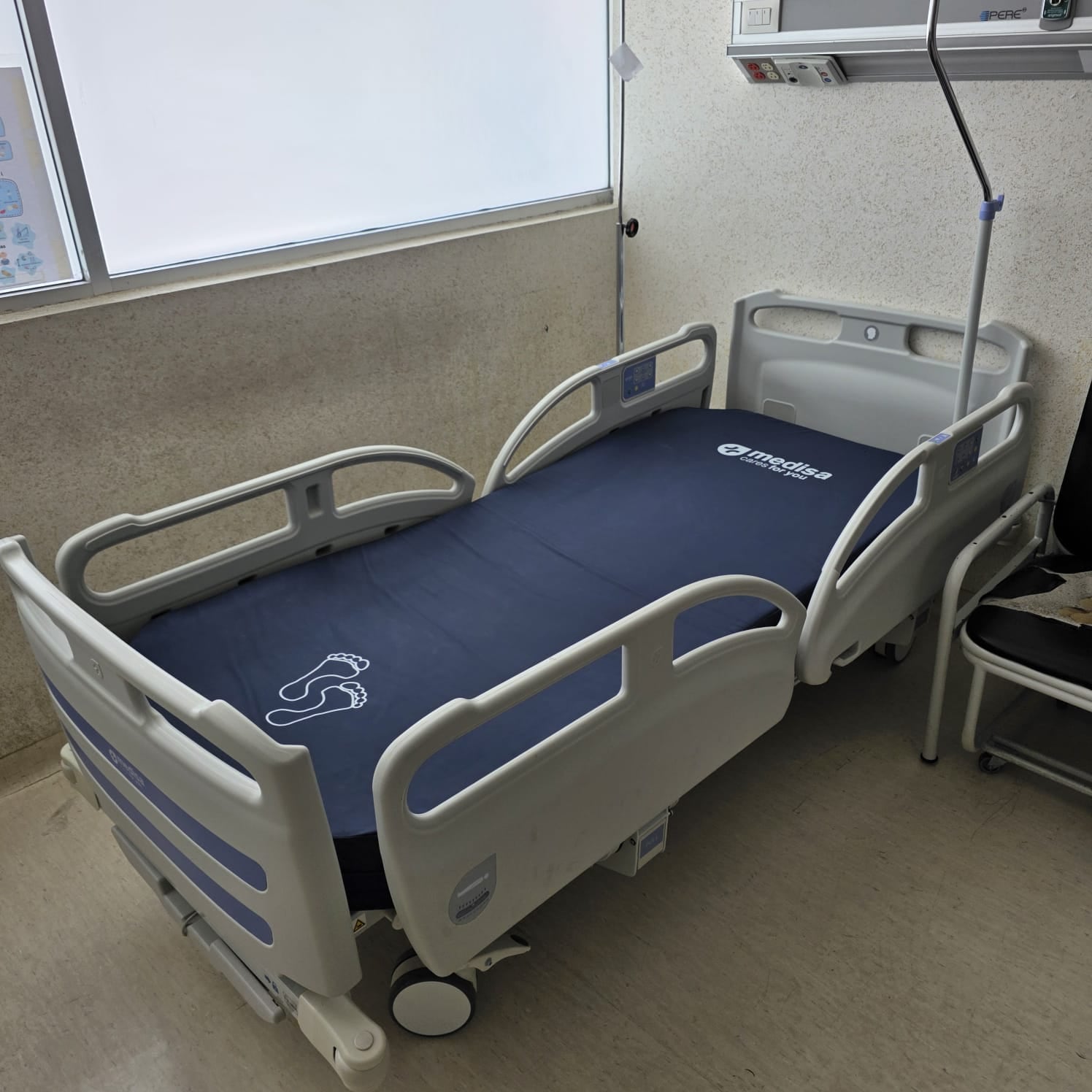 ISSSTE fortalece hospitales con entrega de mil 341 camas eléctricas en México.