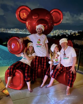 Belinda junto a su familia