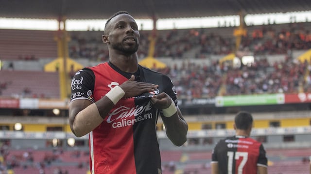 Julián Quiñones.