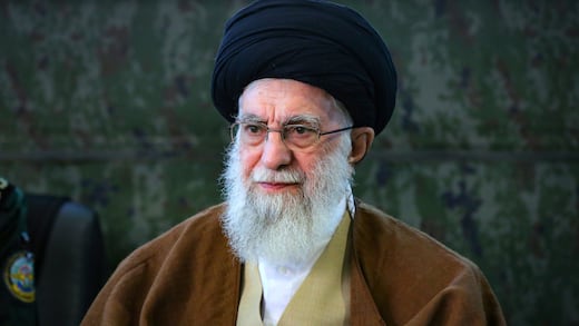 ¿Quién era Ali Khamenei? Líder supremo de Irán muere tras ataques