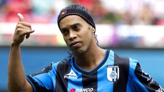Ronaldinho con Querétaro