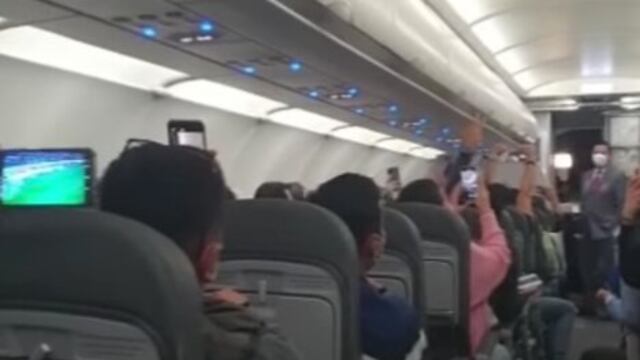 Vuelo de Volaris con el audio del Atlas