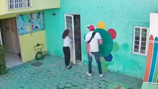 Maestra golpeada por padres de familia en Cuautitlán Izcalli