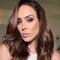 Critican a Jacky Bracamontes por maquillar a sus hijas