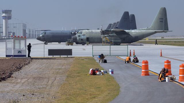ZUMPANGO, ESTADO DE MÉXICO, 02FEBRERO2022.- Los avances de las obras del Aeropuerto Internacional Félipe Ángeles (AIFA) se encuentran en un 87 por ciento aproximadamente a 48 días de ser inaugurado. Dentro de las obras se encuentran la terminal intermodal de transporte terrestre; terminal de pasajeros y pistas de aterrizaje. 
FOTO: MARIO JASSO/CUARTOSCURO.COM