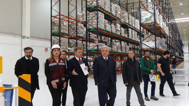 Mega farmacia de AMLO