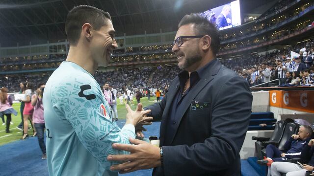 Hugo González con Antonio Mohamed