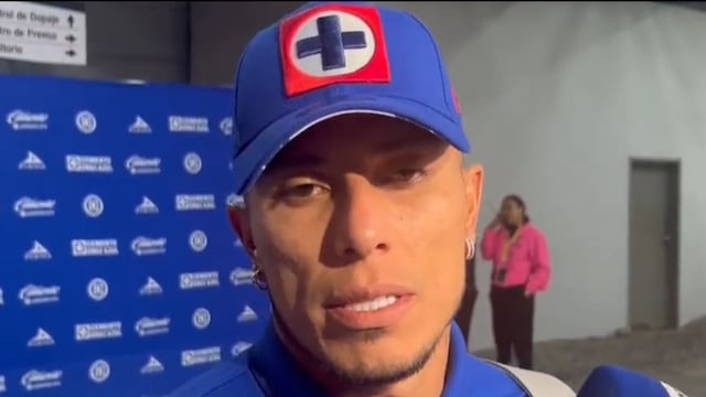 Carlos Salcedo explotó tras la crisis que vive Cruz Azul en el Apertura 2023.