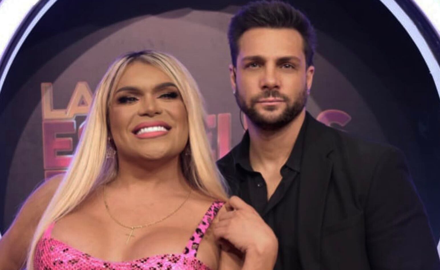Nicola Porcella y Wendy Guevara