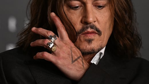 Johnny Depp revienta a Hollywood y elogia al cine europeo; este fue su mensaje