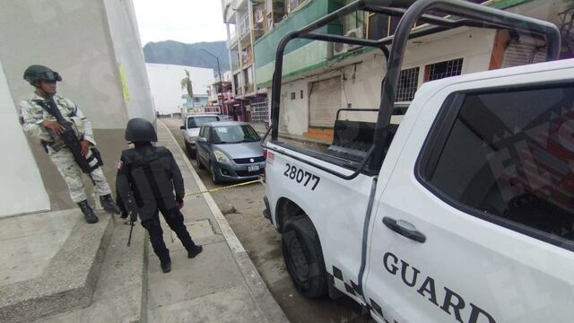 Matan a hombre y le prenden frente a Galerías Acapulco