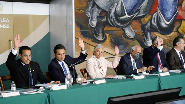 Zoe Robledo, director general del IMSS