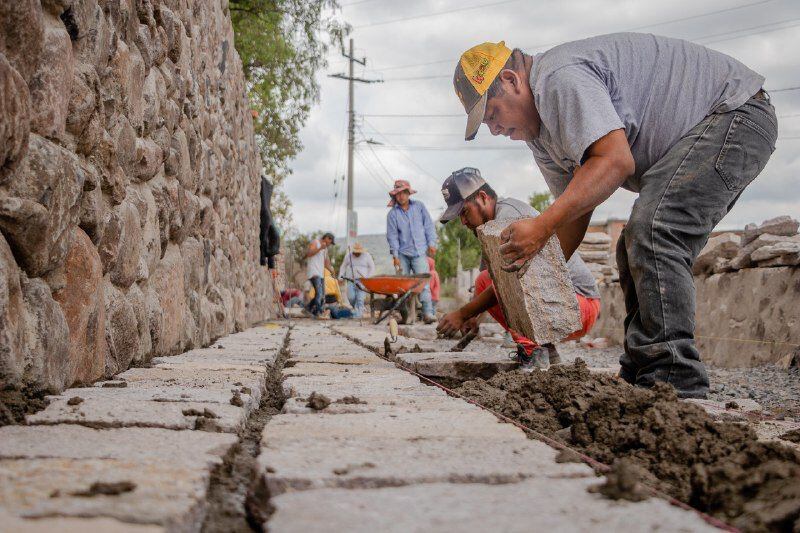 San Miguel de Allende lleva obra pública a comunidades rurales
