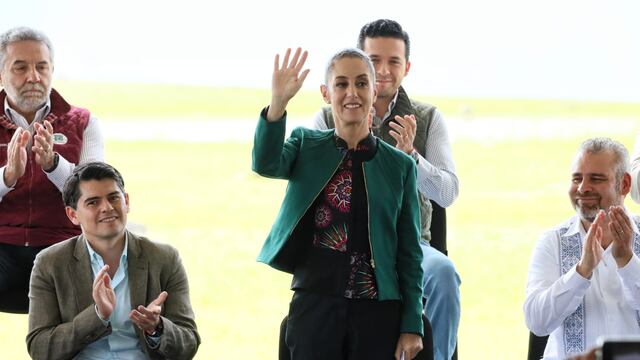 Claudia Sheinbaum firma acuerdo por el agua en Michoacán