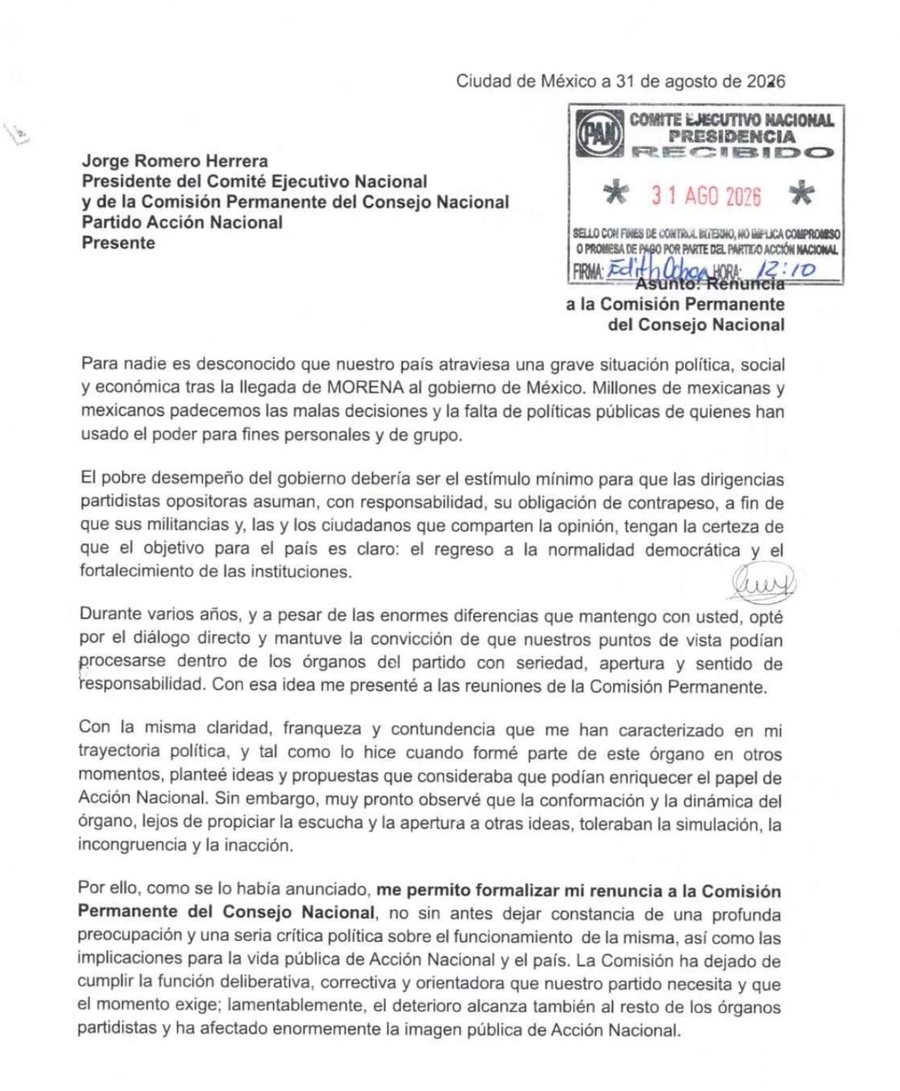 Adriana Dávila renuncia a la Comisión Permanente del PAN