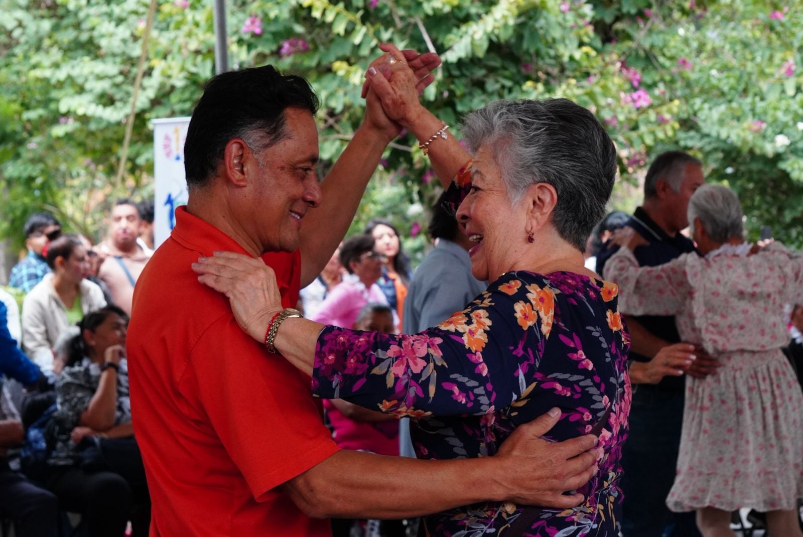 Ale Rojo de la Vega celebra el Día del Adulto y Adulta Mayor.