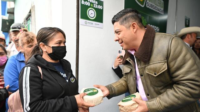 Ricardo Gallardo lleva a mitad de precio las tortillas en San Luis Potosí