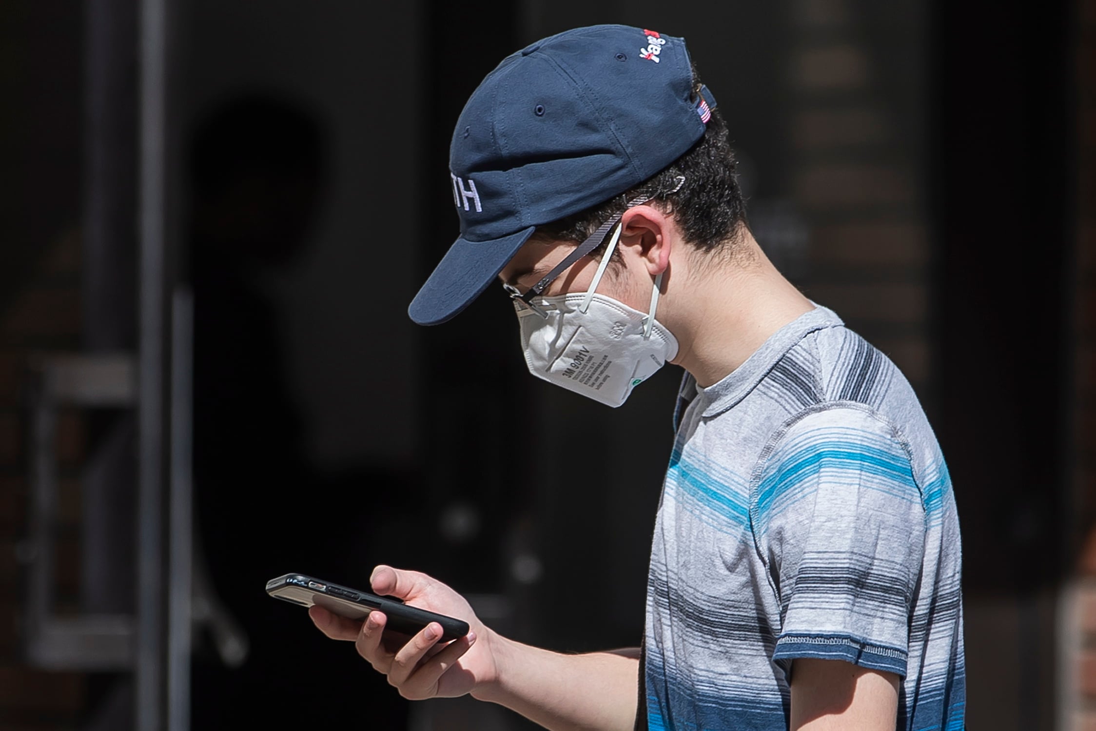 Uso de cubrebocas en jóvenes