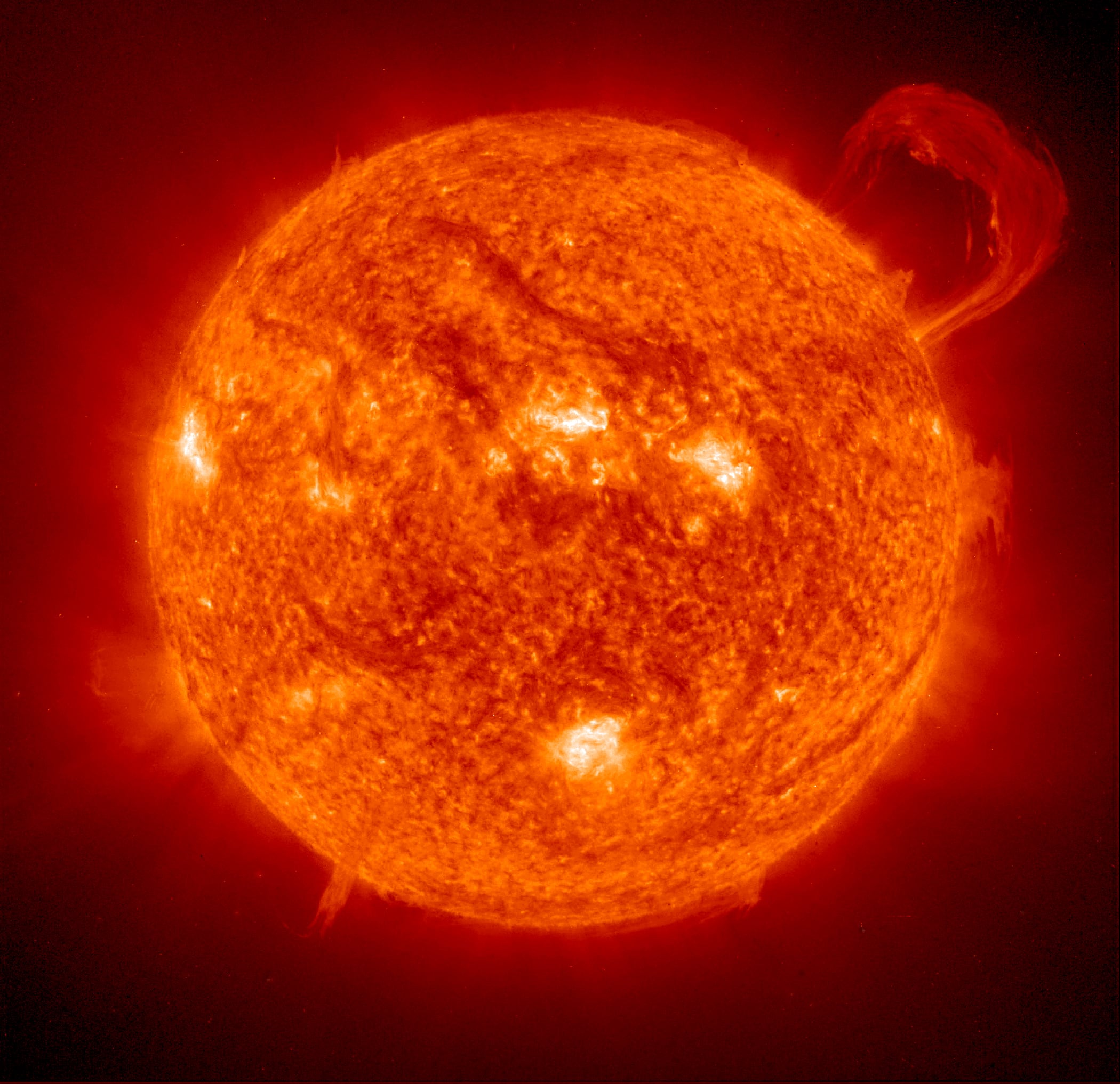 Foto del Sol tomanda por la NASA