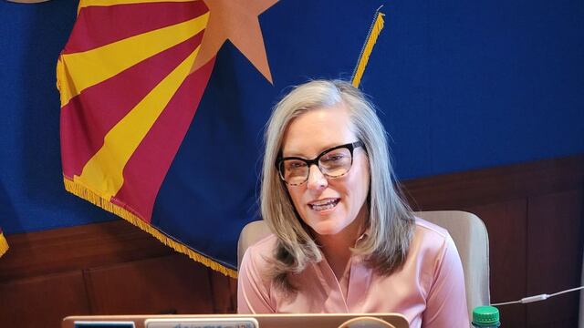 Katie Hobbs, gobernadora de Arizona