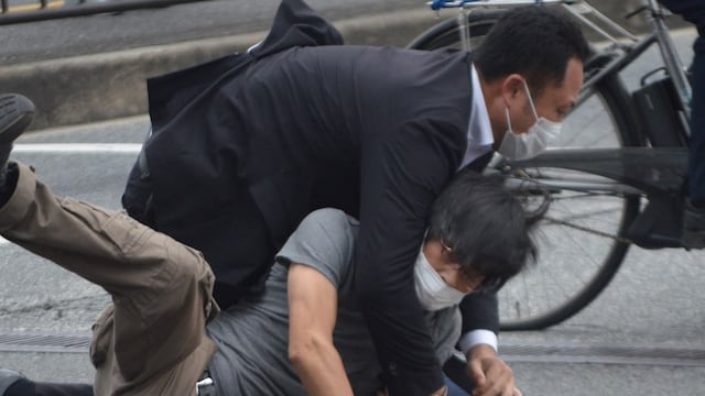 Un hombre sospechoso del asesinato de Shinzo Abe fue detenido en la región de Nara