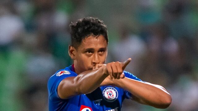 Luis Romo con Cruz Azul.