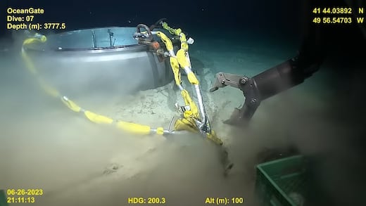 Titan de OceanGate: Video en YouTube del rescate de los restos del submarino