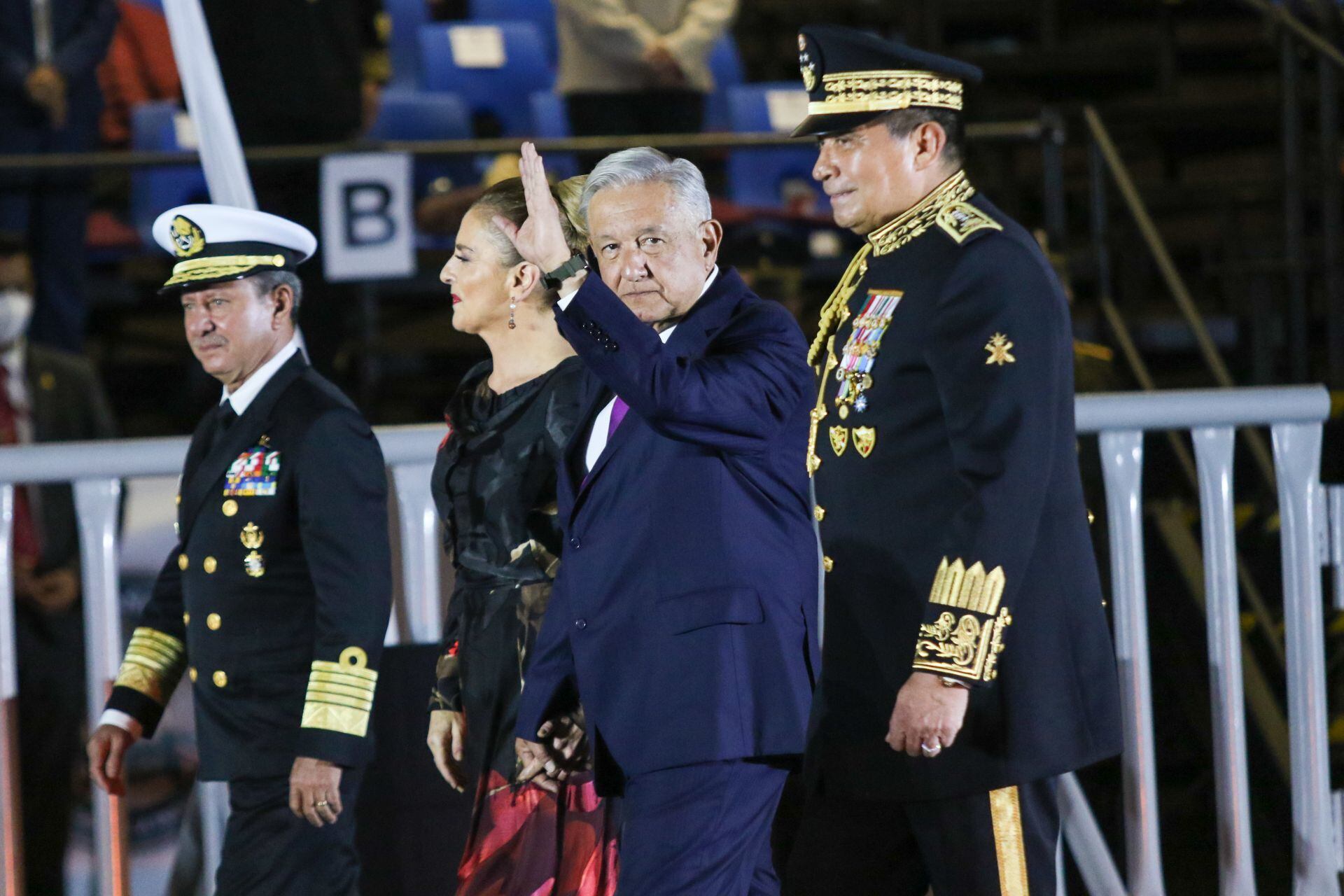 AMLO en ceremonia por los 200 años de la Consumación de la Independencia