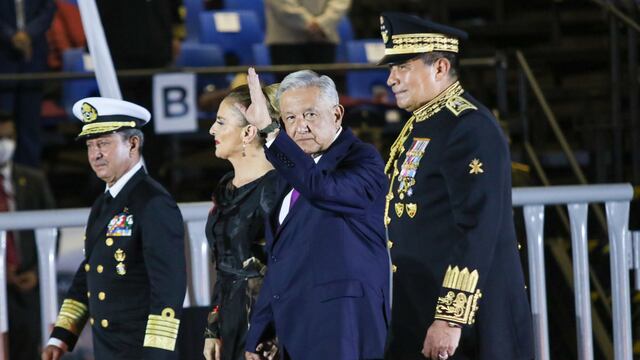 AMLO en ceremonia por los 200 años de la Consumación de la Independencia