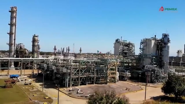 Director de Pemex supervisa proyectos en Macuspana, Tabasco