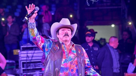 Lalo Mora no aprendió nada del acoso; ya no se acercará a fans porque se enoja “su vieja”