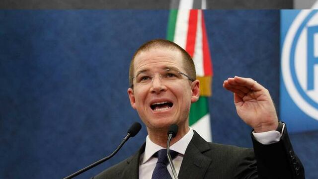  
El debate ya existe y estamos inmersos todos, lo que urge es legislar en la materia.