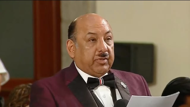 Lord Molécula en la conferencia mañanera del 26 de abril