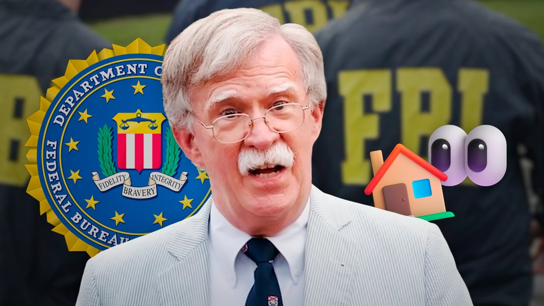 FBI allana casa de John Bolton