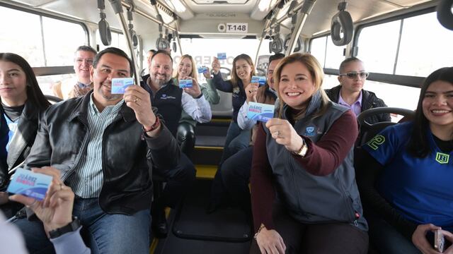 Maru Campos pone en marcha sistema del JuárezBus