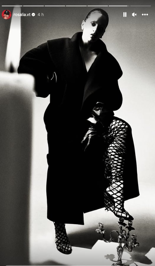 Rosalía impone estilo en portada de Vogue España