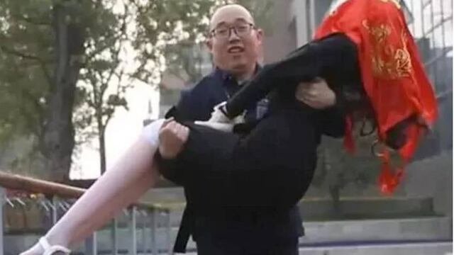 Zheng Jiajia.